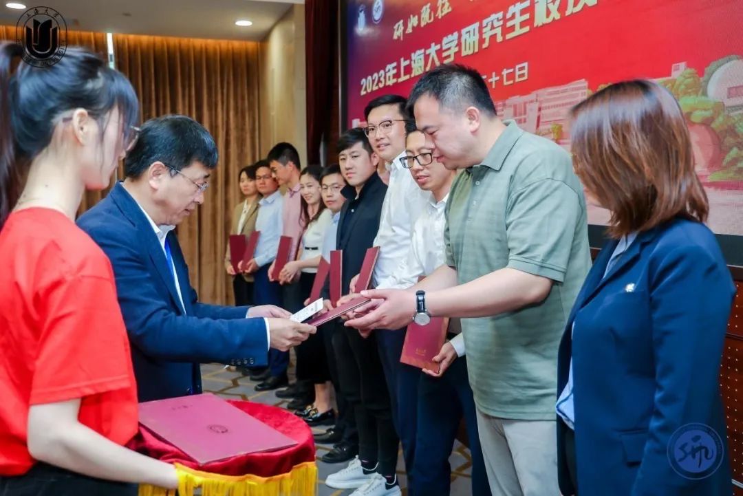 图片9 聘任仪式颁奖.JPG