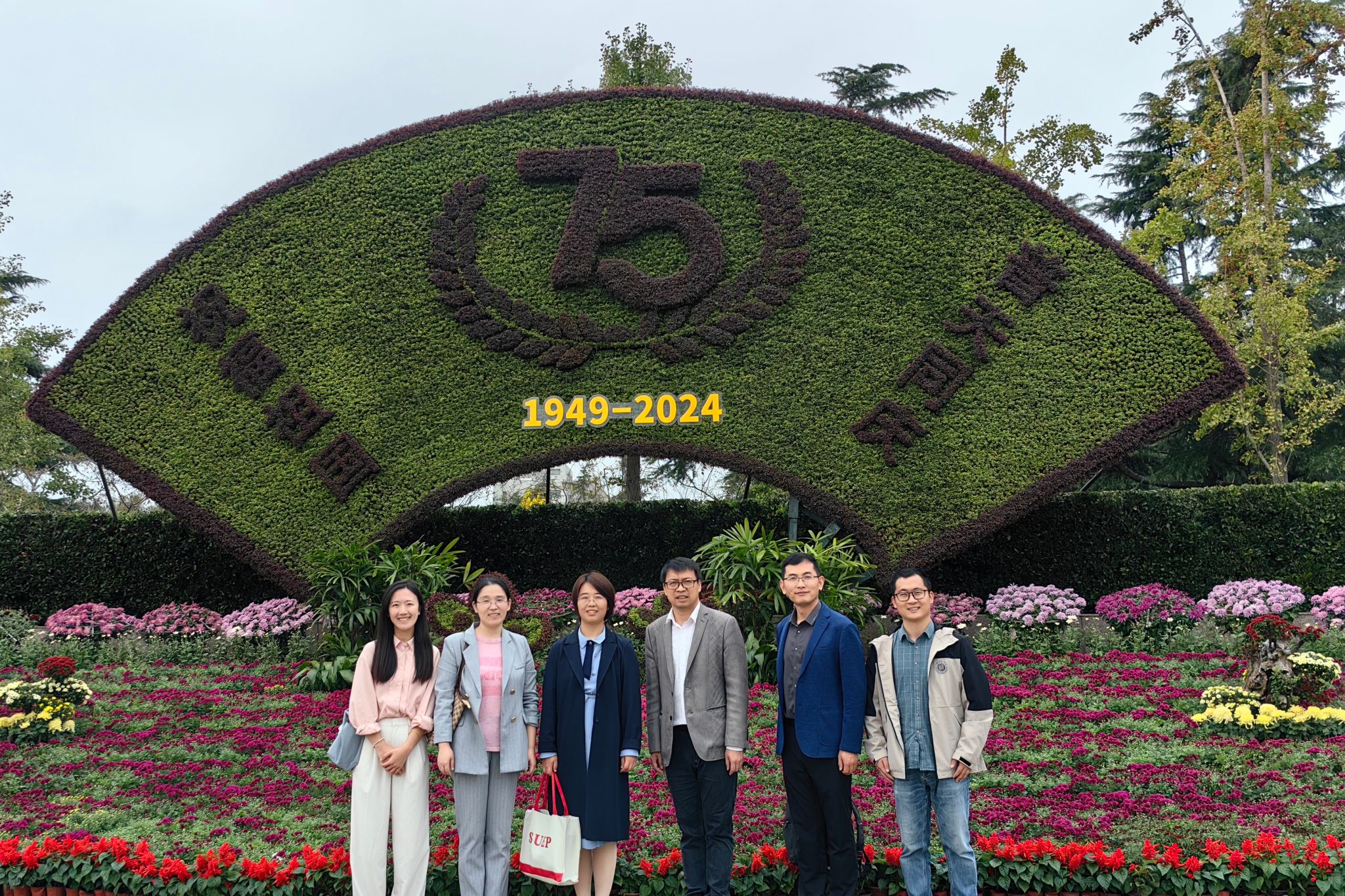 755b1caa6d68df7f071ccc0f207ffe1.jpg 755b1caa6d68df7f071ccc0f207ffe1.jpg