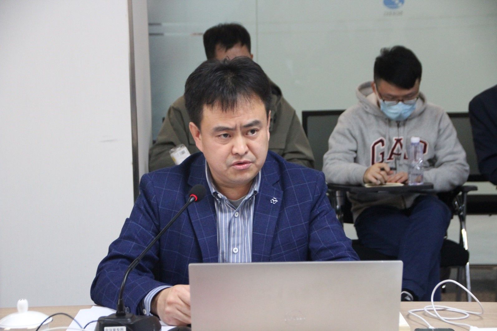 图片5.jpg 图片5.jpg