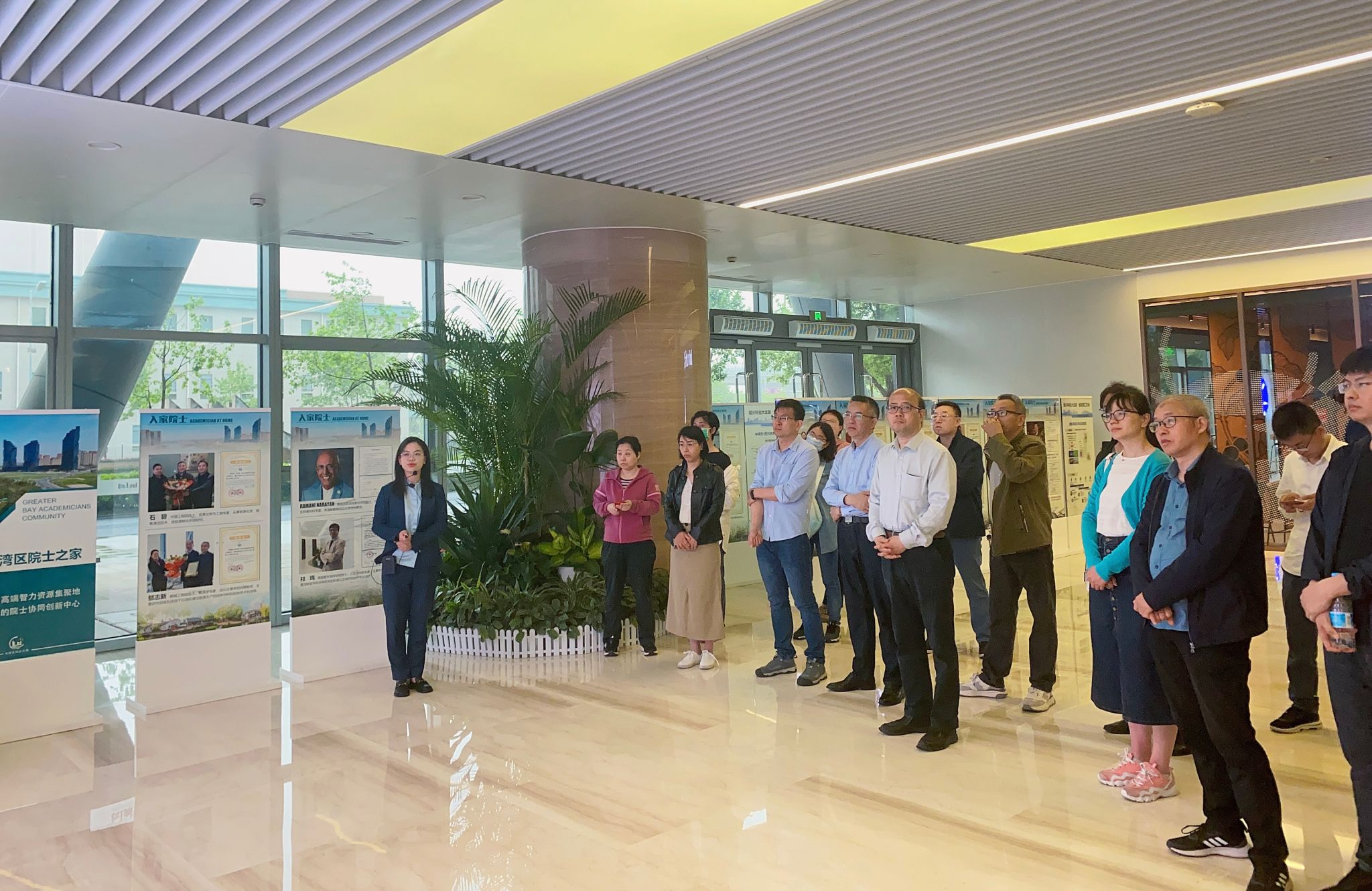 共建参观.jpg 共建参观.jpg